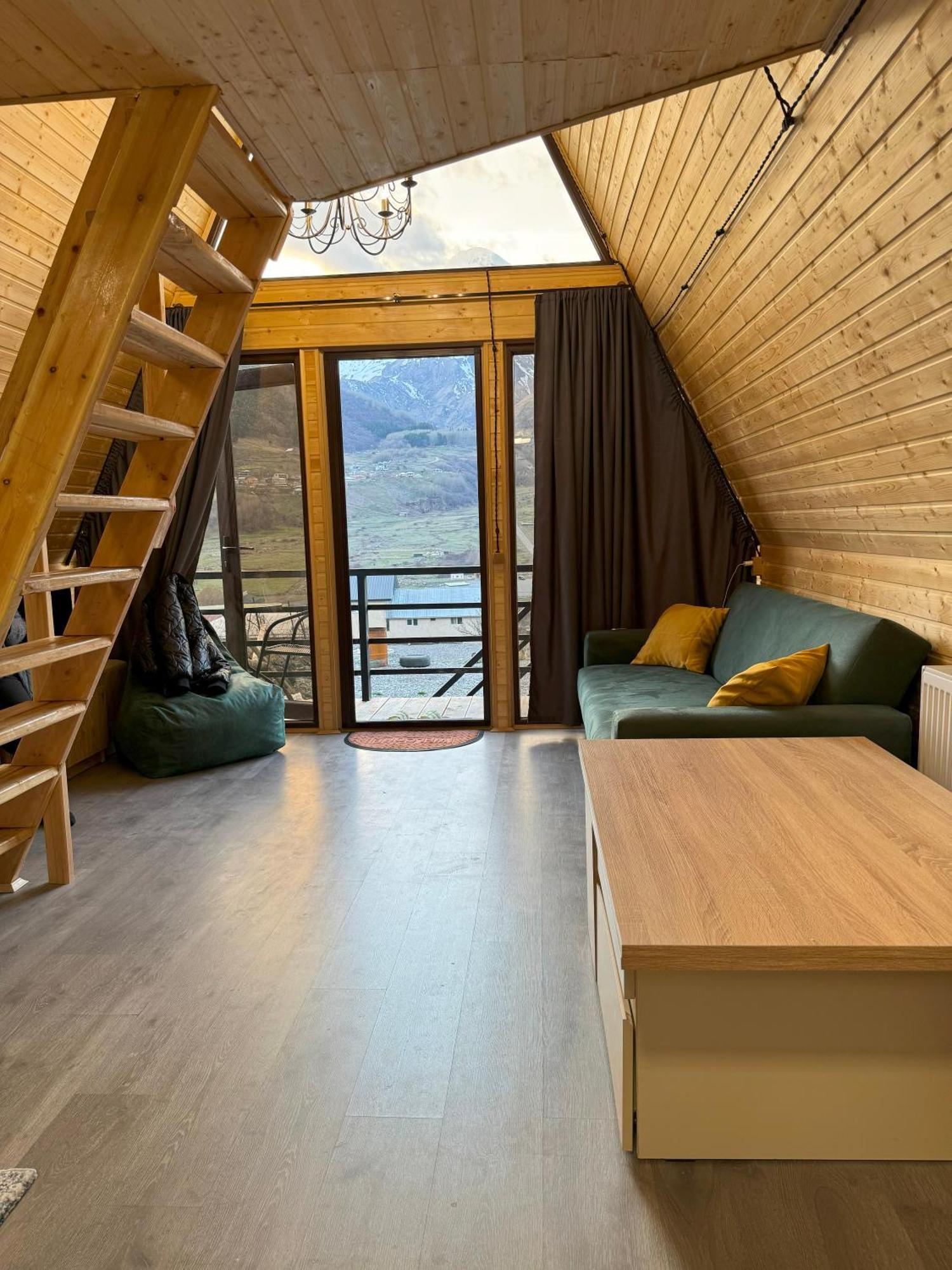 Cottages Dila Kasbegi Buitenkant foto